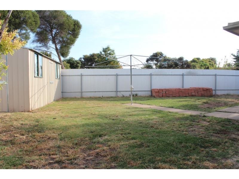 4 Kiwani Court, Morphett Vale SA 5162