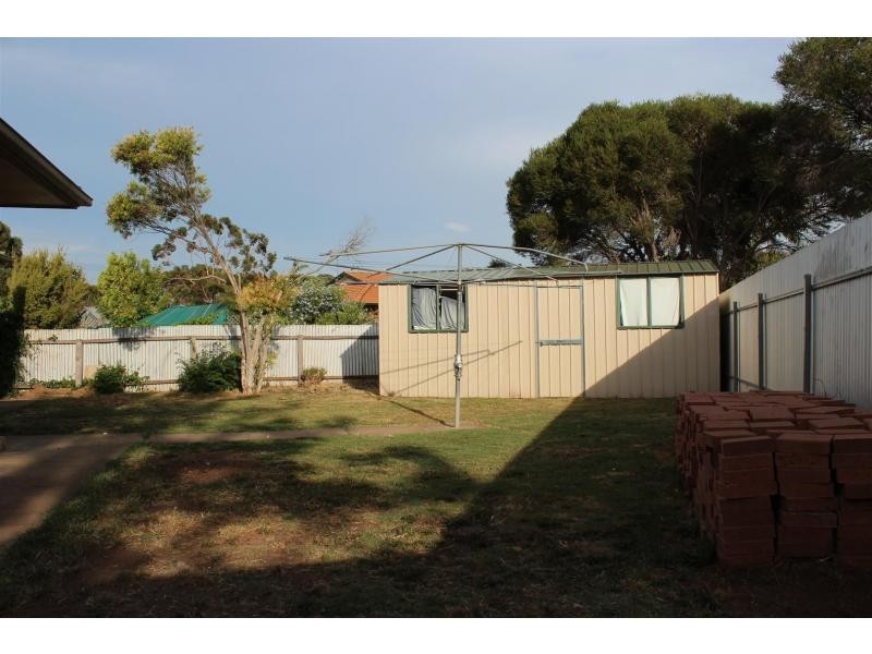 4 Kiwani Court, Morphett Vale SA 5162