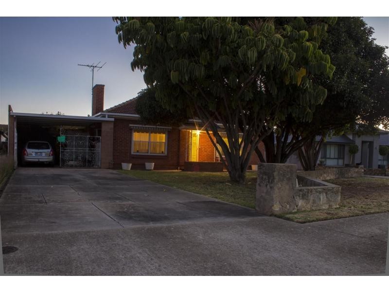 8 The Triangle, Warradale SA 5046