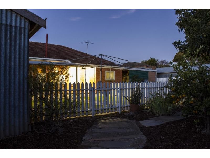8 The Triangle, Warradale SA 5046