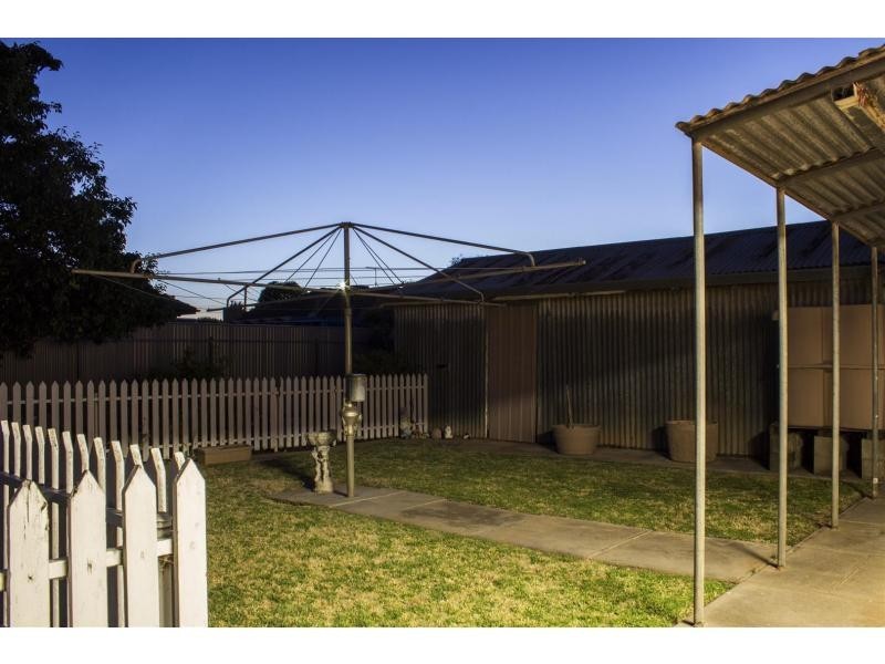8 The Triangle, Warradale SA 5046