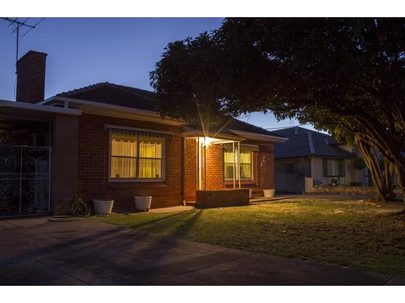 8 The Triangle, Warradale SA 5046