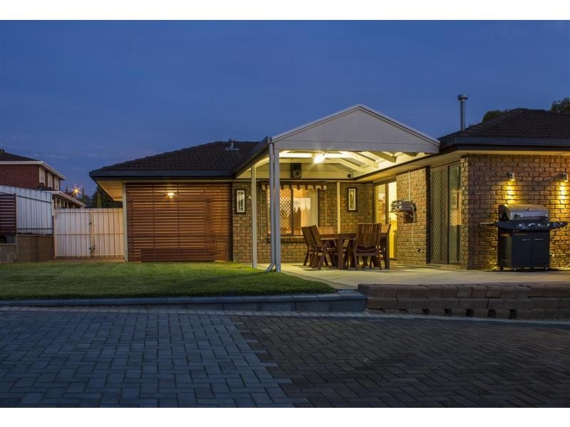 10 Hibiscus Court, Morphett Vale SA 5162