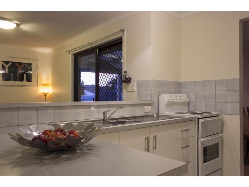 10 Hibiscus Court, Morphett Vale SA 5162
