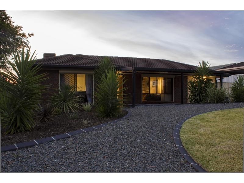 10 Hibiscus Court, Morphett Vale SA 5162