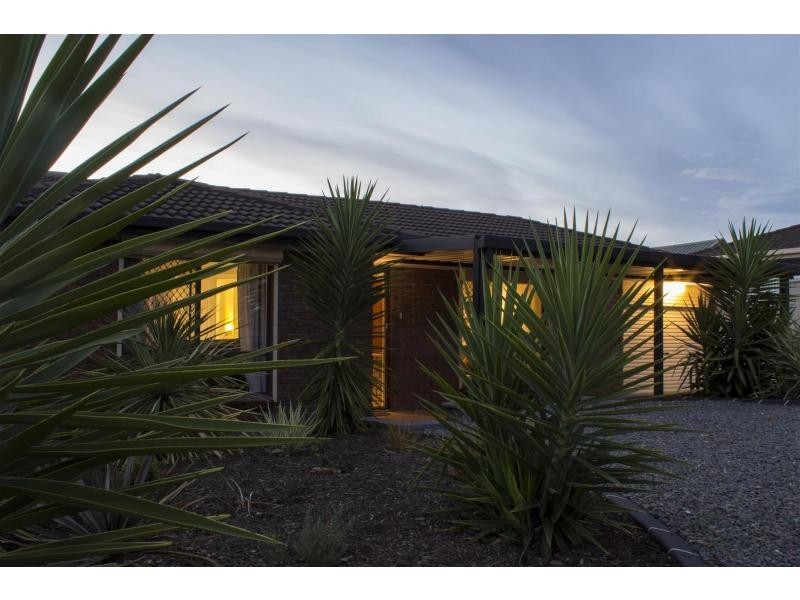 10 Hibiscus Court, Morphett Vale SA 5162