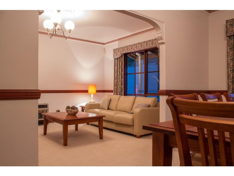 5 Rolls Court, Happy Valley SA 5159