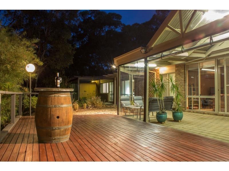 5 Rolls Court, Happy Valley SA 5159