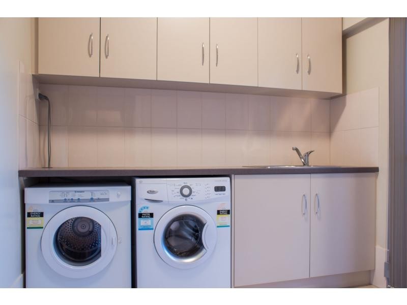 5 Rolls Court, Happy Valley SA 5159