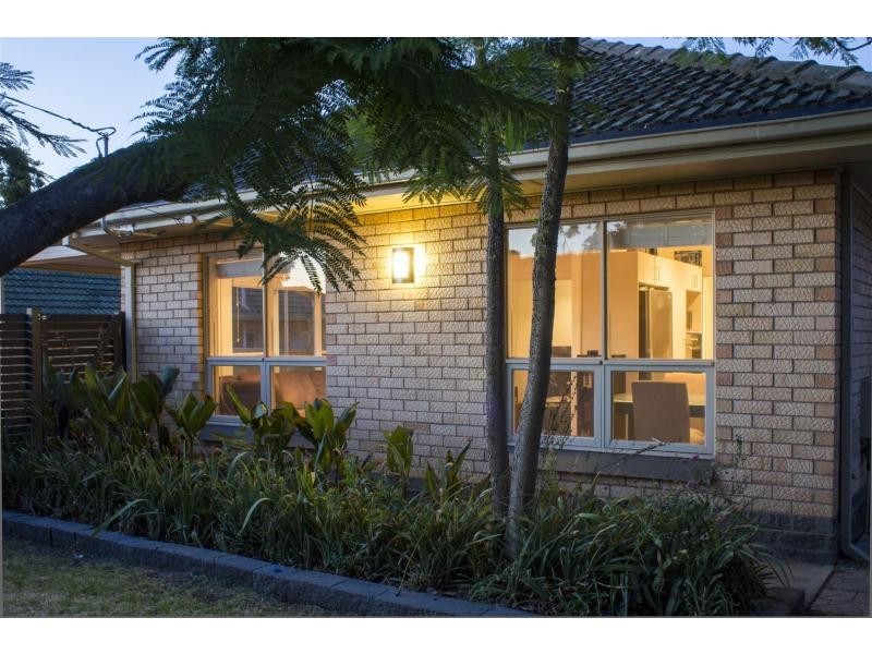 15 Roger Road, Morphett Vale SA 5162