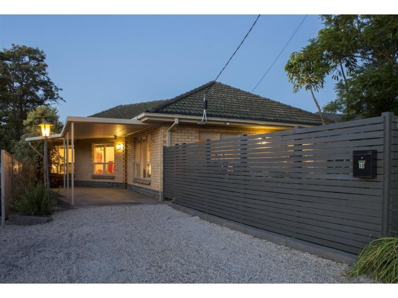 15 Roger Road, Morphett Vale SA 5162