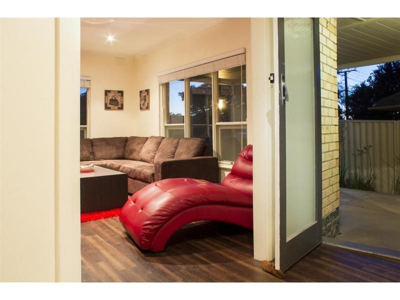 15 Roger Road, Morphett Vale SA 5162