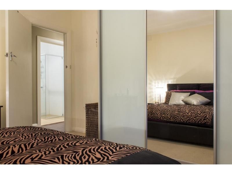 15 Roger Road, Morphett Vale SA 5162