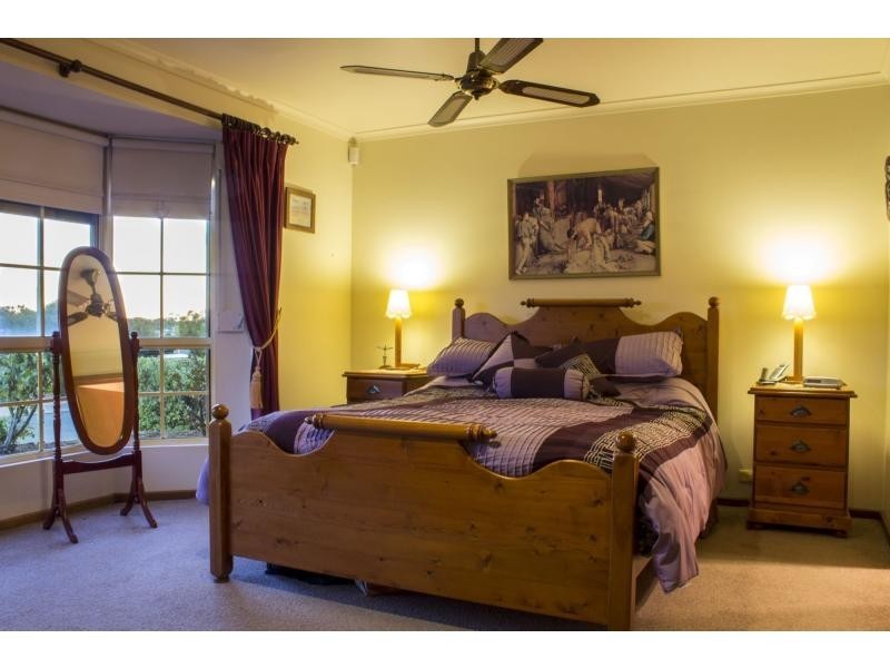 5 Cosgrove Crescent, Old Reynella SA 5161