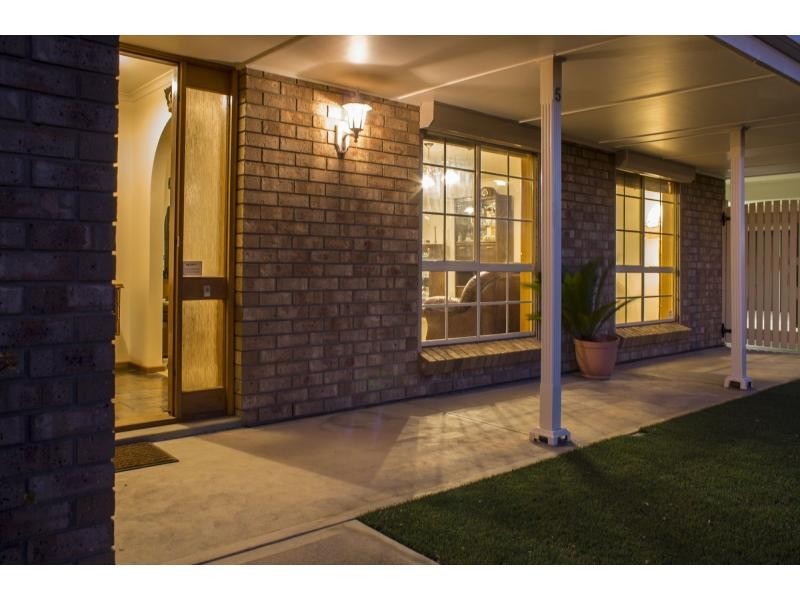 5 Cosgrove Crescent, Old Reynella SA 5161