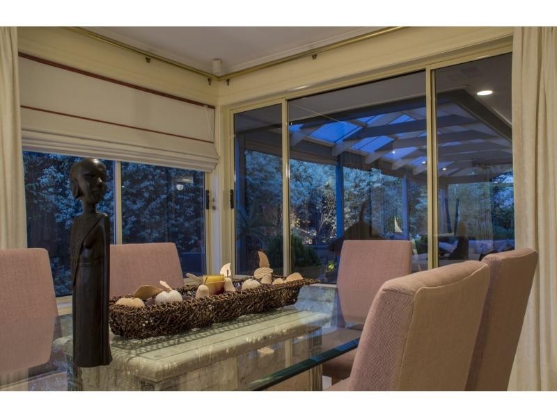 12 Annabelle Drive, Hallett Cove SA 5158