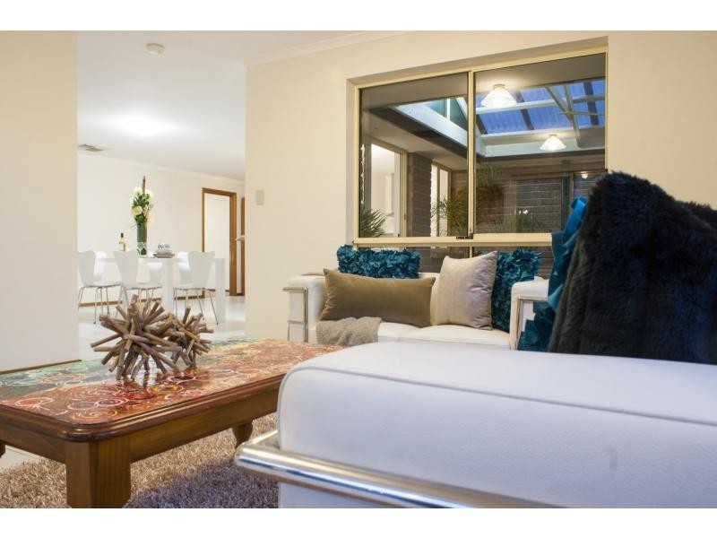 17 Shetland Street, Woodcroft SA 5162