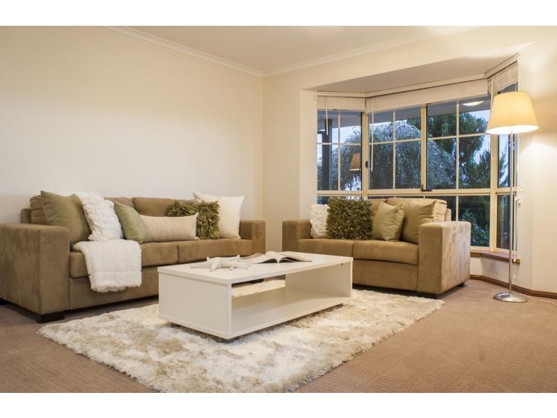 17 Shetland Street, Woodcroft SA 5162