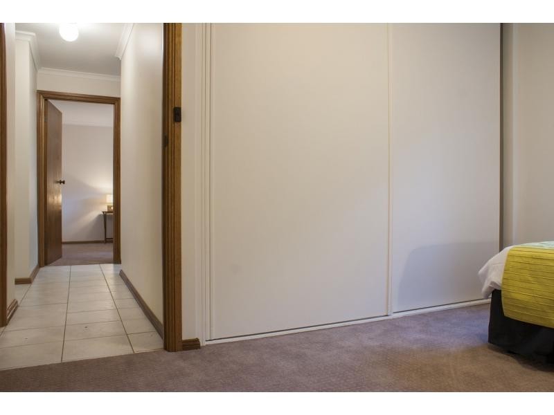 17 Shetland Street, Woodcroft SA 5162