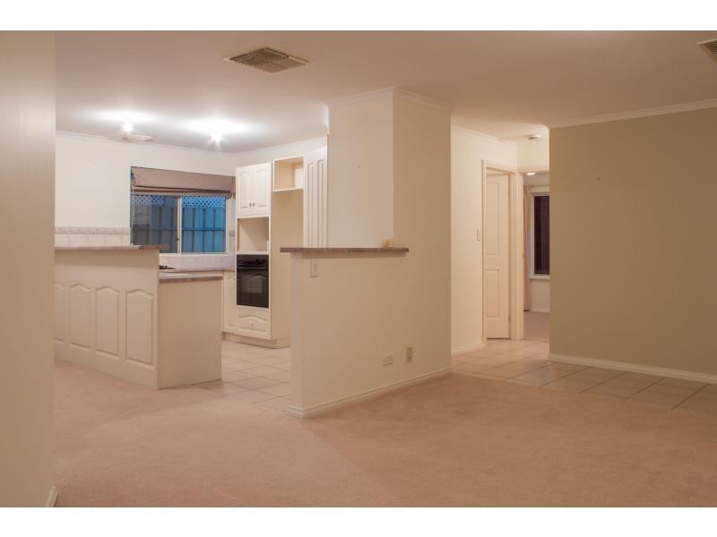 55a Dorrien Avenue, Woodcroft SA 5162