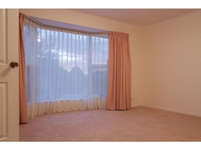 55a Dorrien Avenue, Woodcroft SA 5162