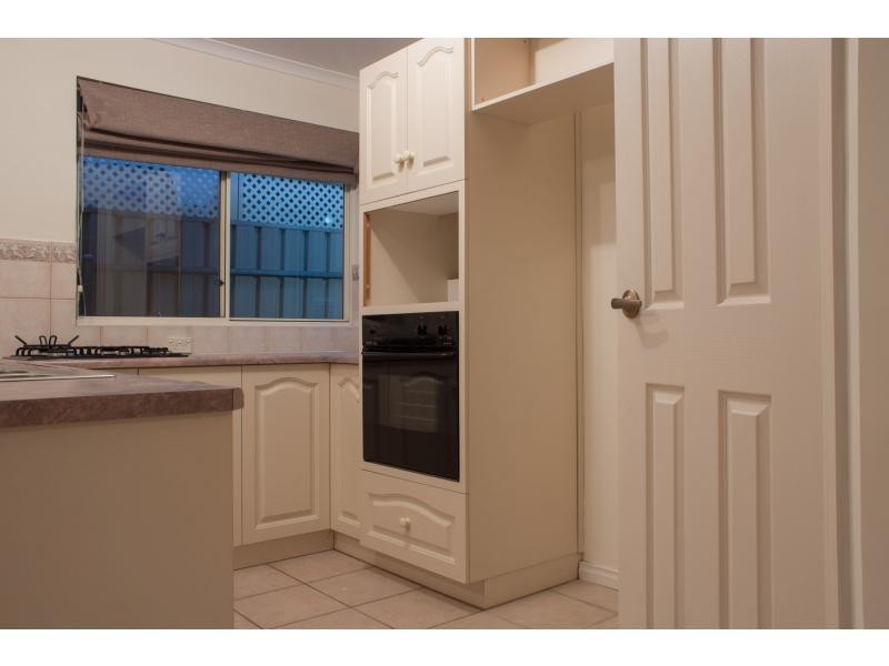 55a Dorrien Avenue, Woodcroft SA 5162