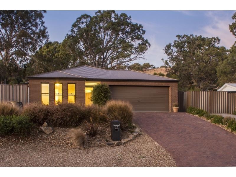 17 Barton Street, Yankalilla SA 5203