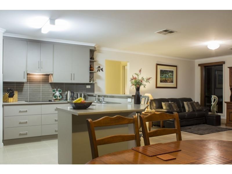 17 Barton Street, Yankalilla SA 5203