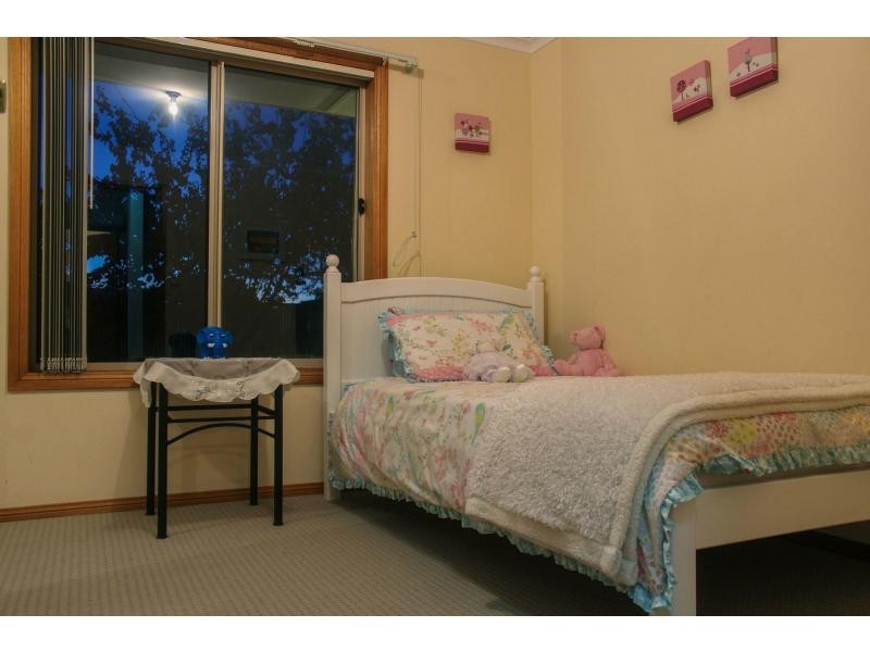 15 Maxwell Road, Hackham West SA 5163