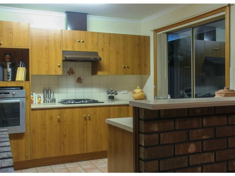 15 Maxwell Road, Hackham West SA 5163