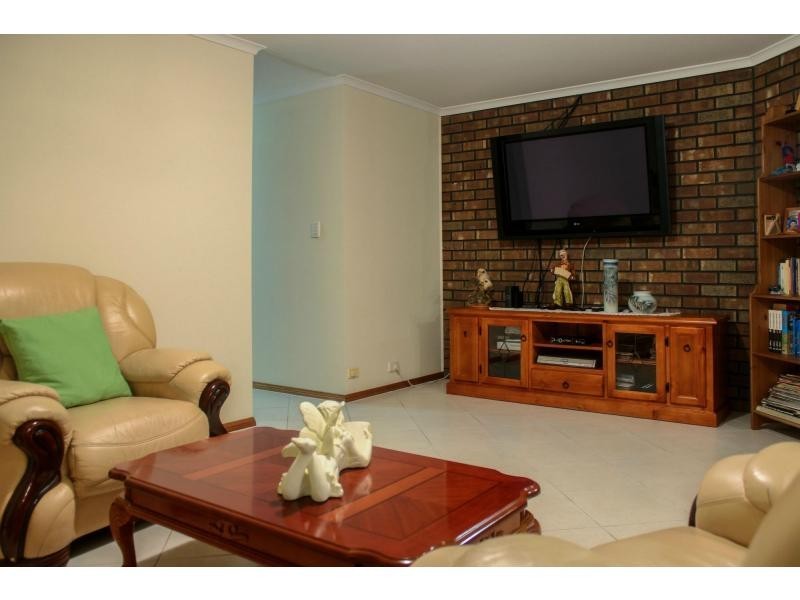 15 Maxwell Road, Hackham West SA 5163