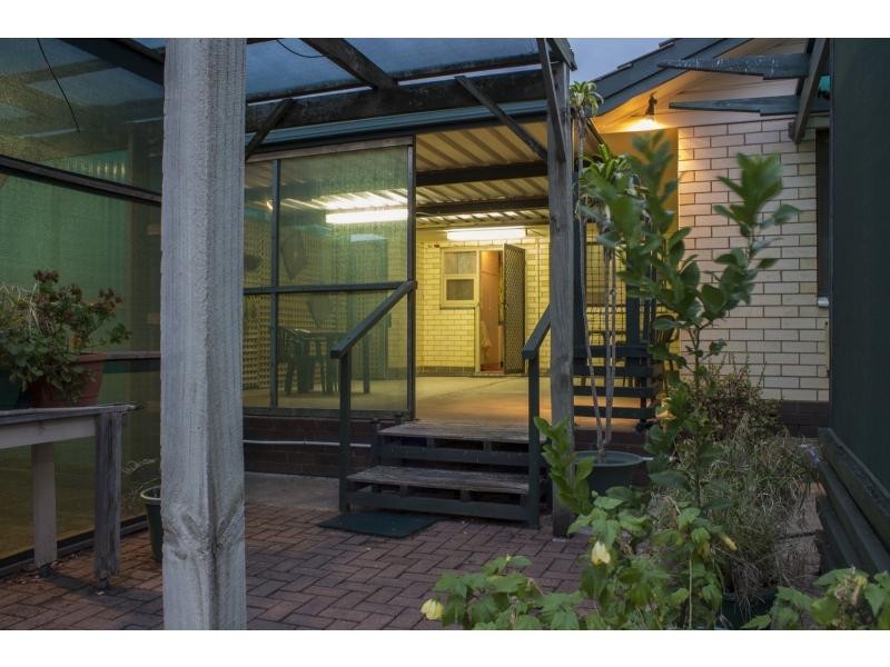 7 Robertson Avenue, Morphett Vale SA 5162