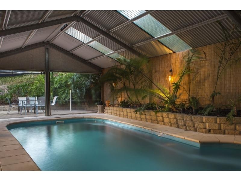 6 Douglas Fir Court, Aberfoyle Park SA 5159