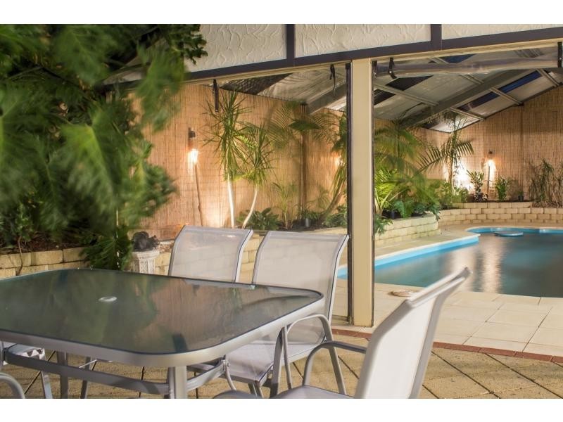 6 Douglas Fir Court, Aberfoyle Park SA 5159