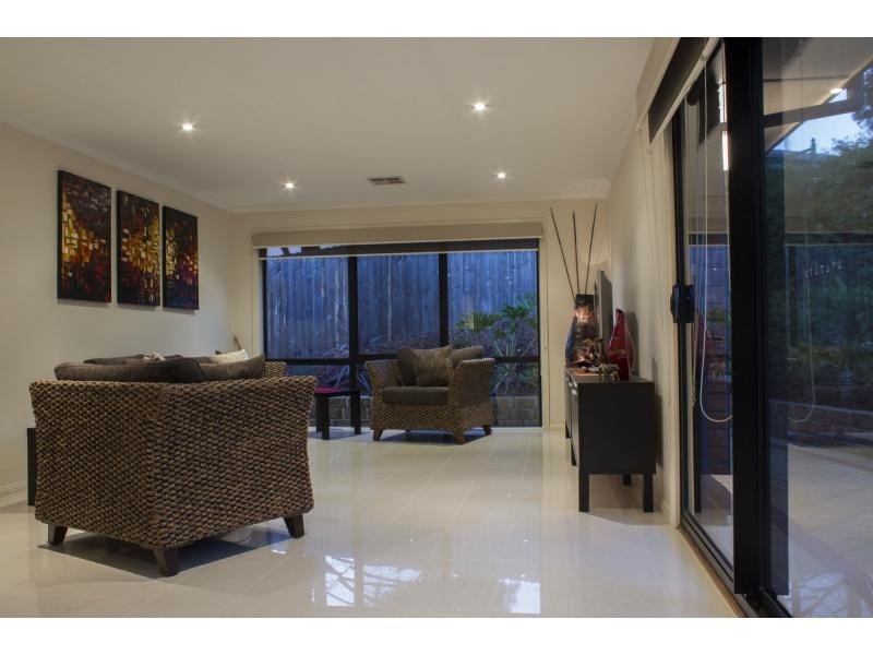 6 Douglas Fir Court, Aberfoyle Park SA 5159