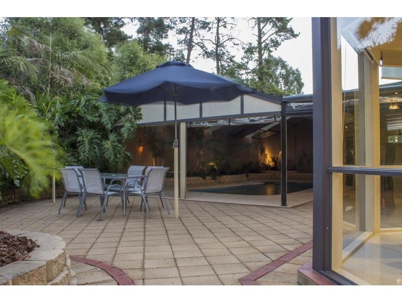 6 Douglas Fir Court, Aberfoyle Park SA 5159