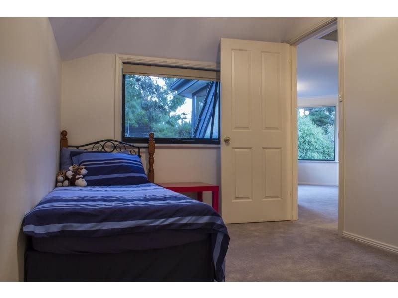 6 Douglas Fir Court, Aberfoyle Park SA 5159