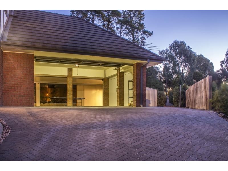6 Douglas Fir Court, Aberfoyle Park SA 5159