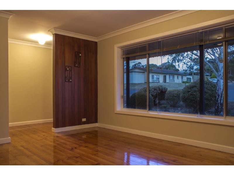 33 Ashton Rise, Huntfield Heights SA 5163