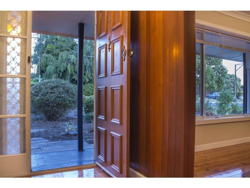 33 Ashton Rise, Huntfield Heights SA 5163