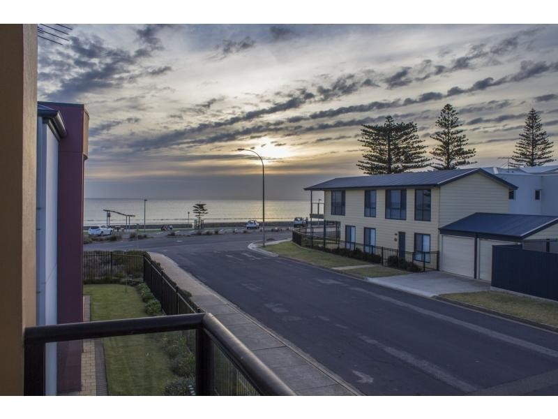 5/320 Esplanade, Moana SA 5169