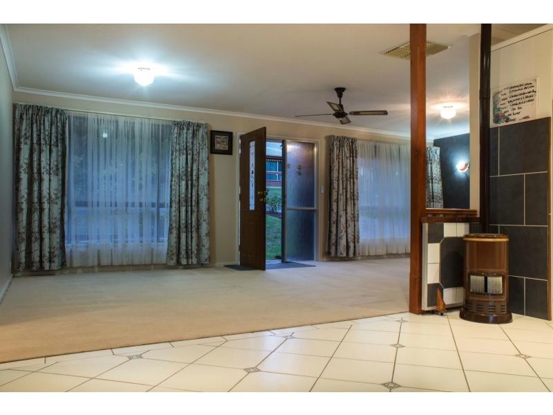 51 Lynlee Crescent, Huntfield Heights SA 5163