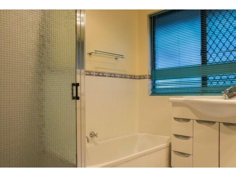 51 Lynlee Crescent, Huntfield Heights SA 5163