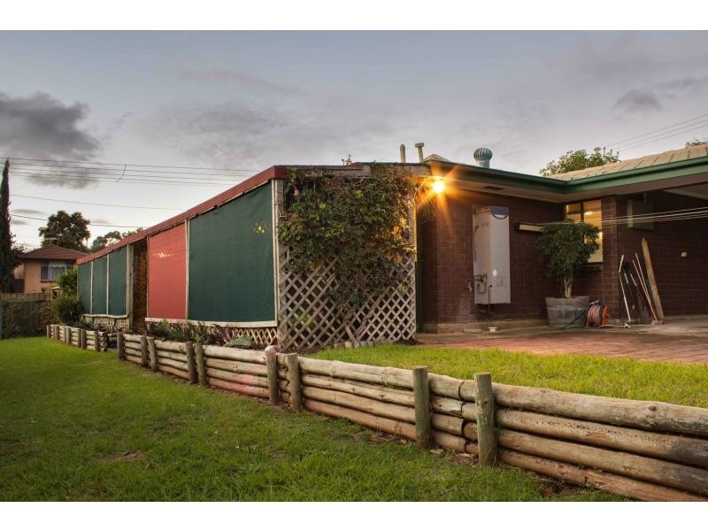51 Lynlee Crescent, Huntfield Heights SA 5163