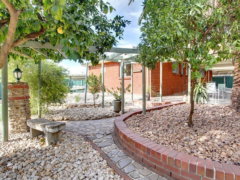 21 Ayre Street, Morphett Vale SA 5162