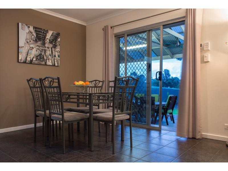 11 Ardross Crescent, Morphett Vale SA 5162