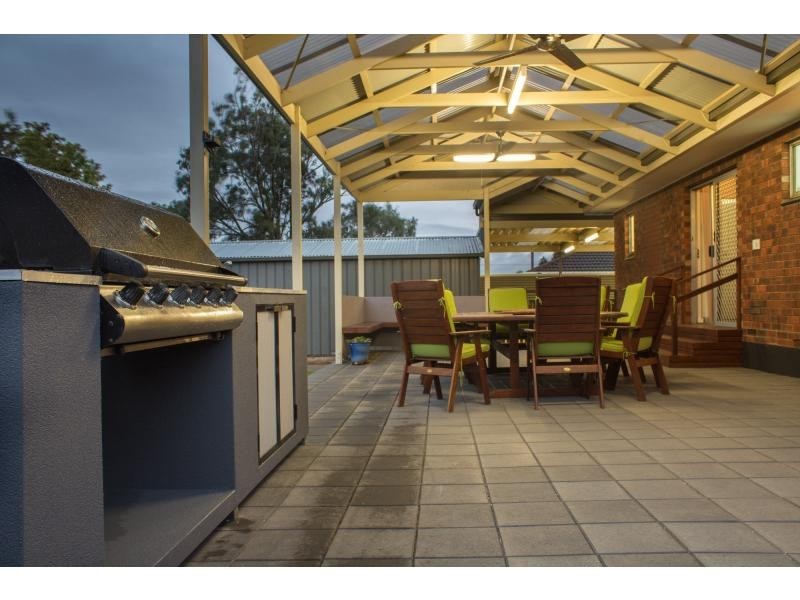 11 Ardross Crescent, Morphett Vale SA 5162