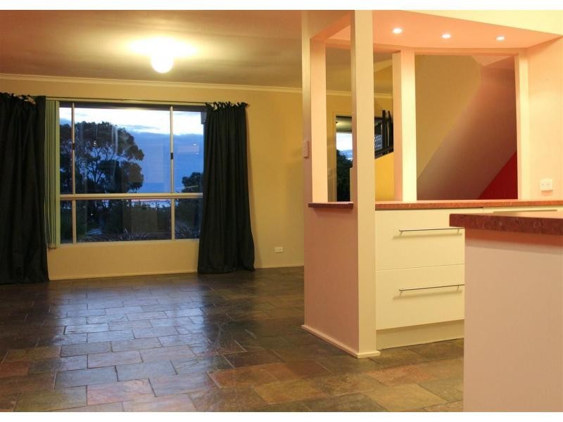 30 Lillian Street, Huntfield Heights SA 5163