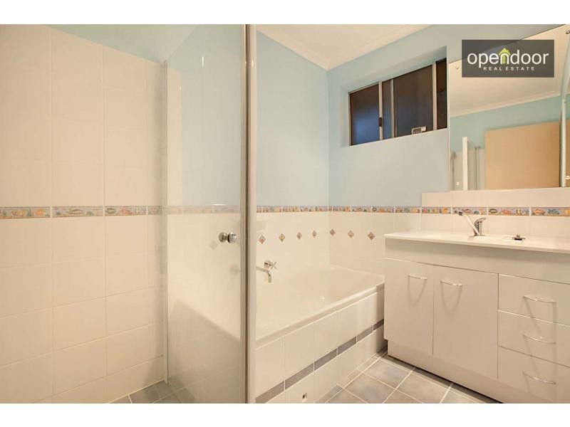 30 Lillian Street, Huntfield Heights SA 5163