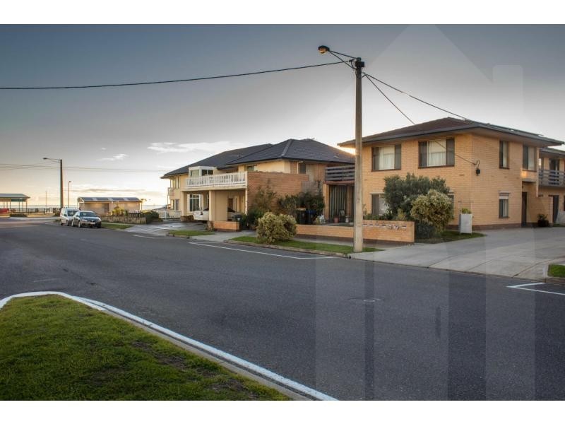 Unit 3/2 West Beach Road, West Beach SA 5024